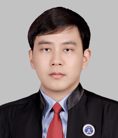 万俊龙